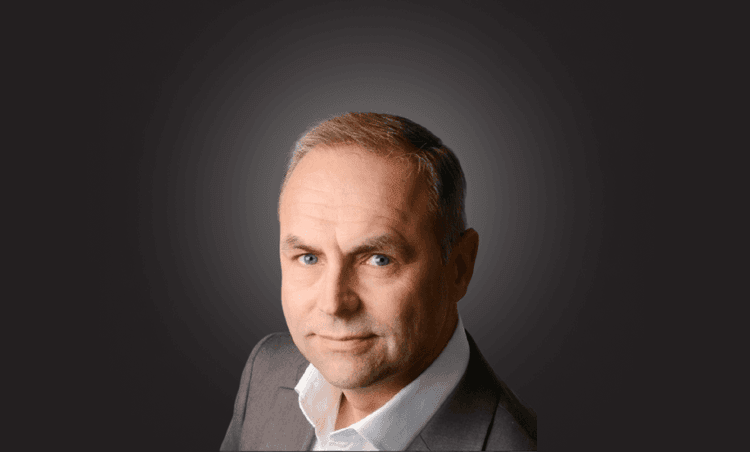 Empowering Data Strategy for Long-Term Success: Colin Sales