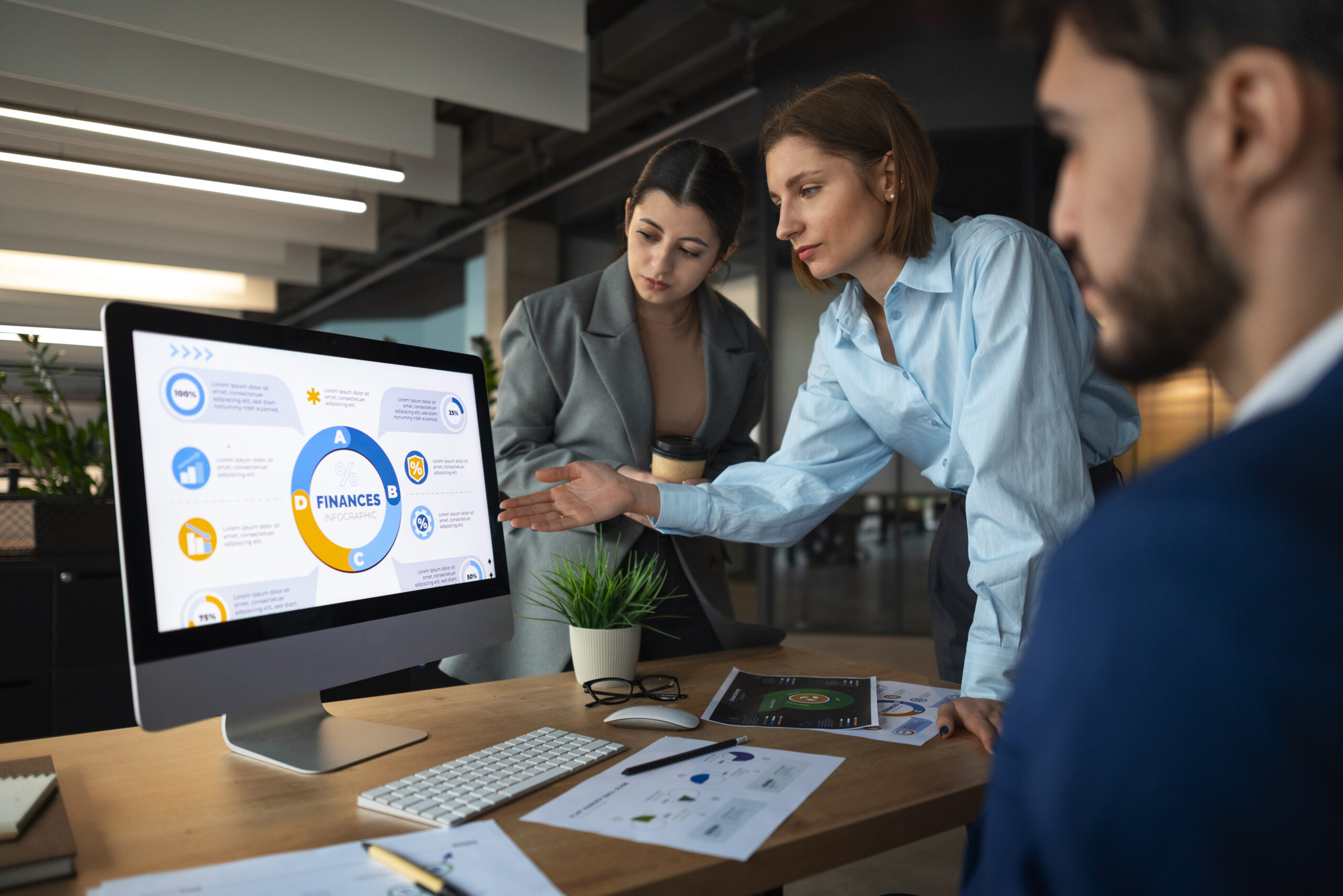 The Modern CEO: Turning Data & AI into Everyday Leadership